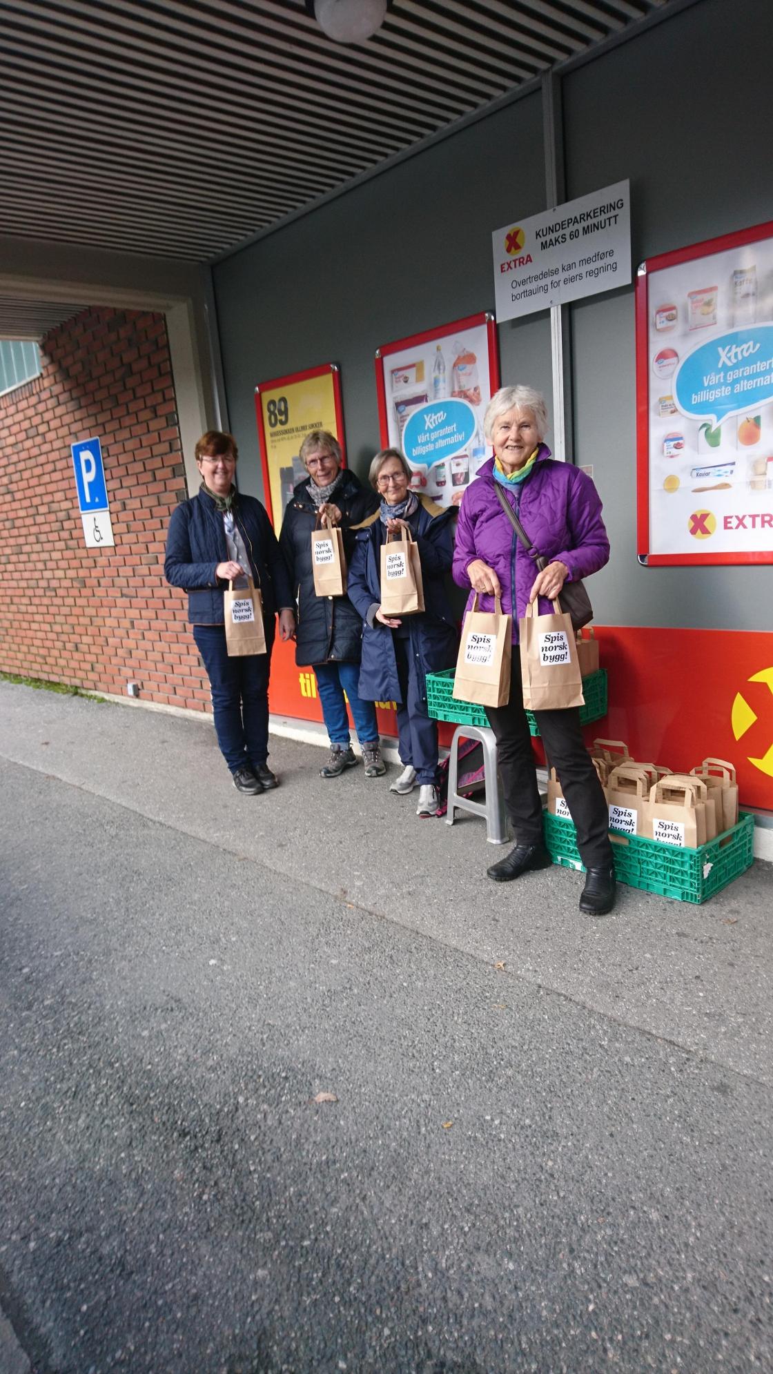 Verdens Matvaredag 16.10.2018. Utdeling av byggblanding.