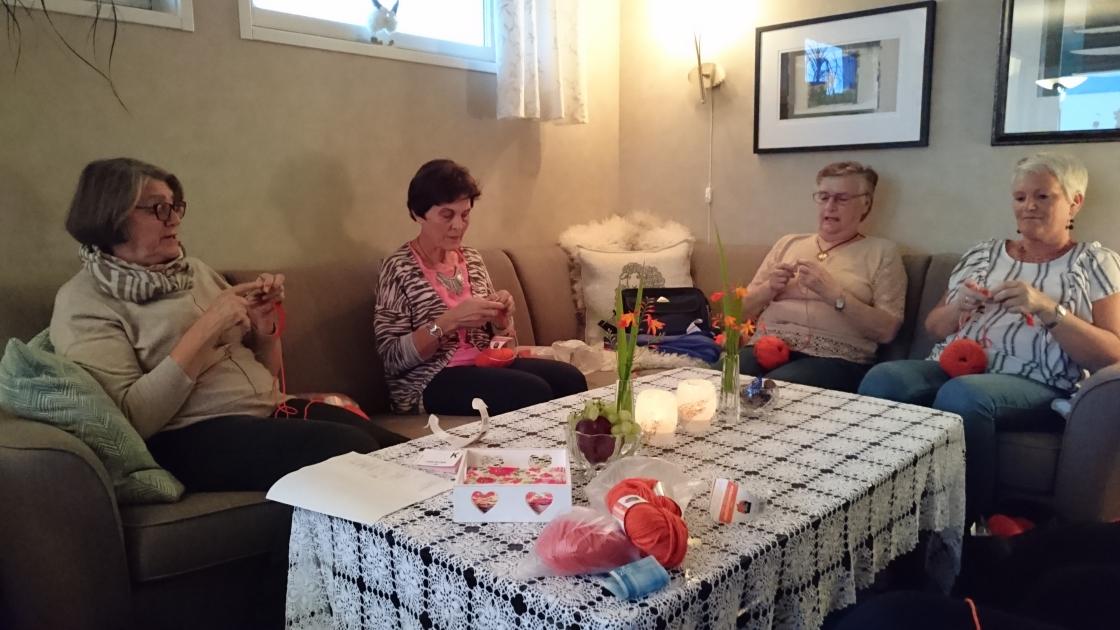 Sissel, Aud Brit, Eldbjørg og Kjersti i full konsentrasjon om opplegget