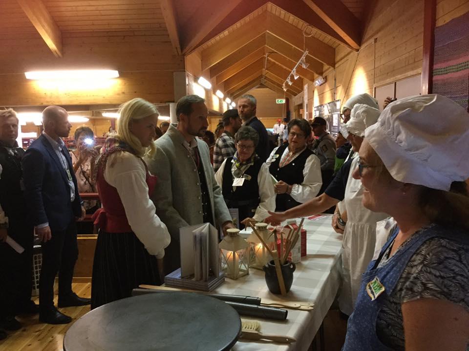 Interessert kronprinspar.