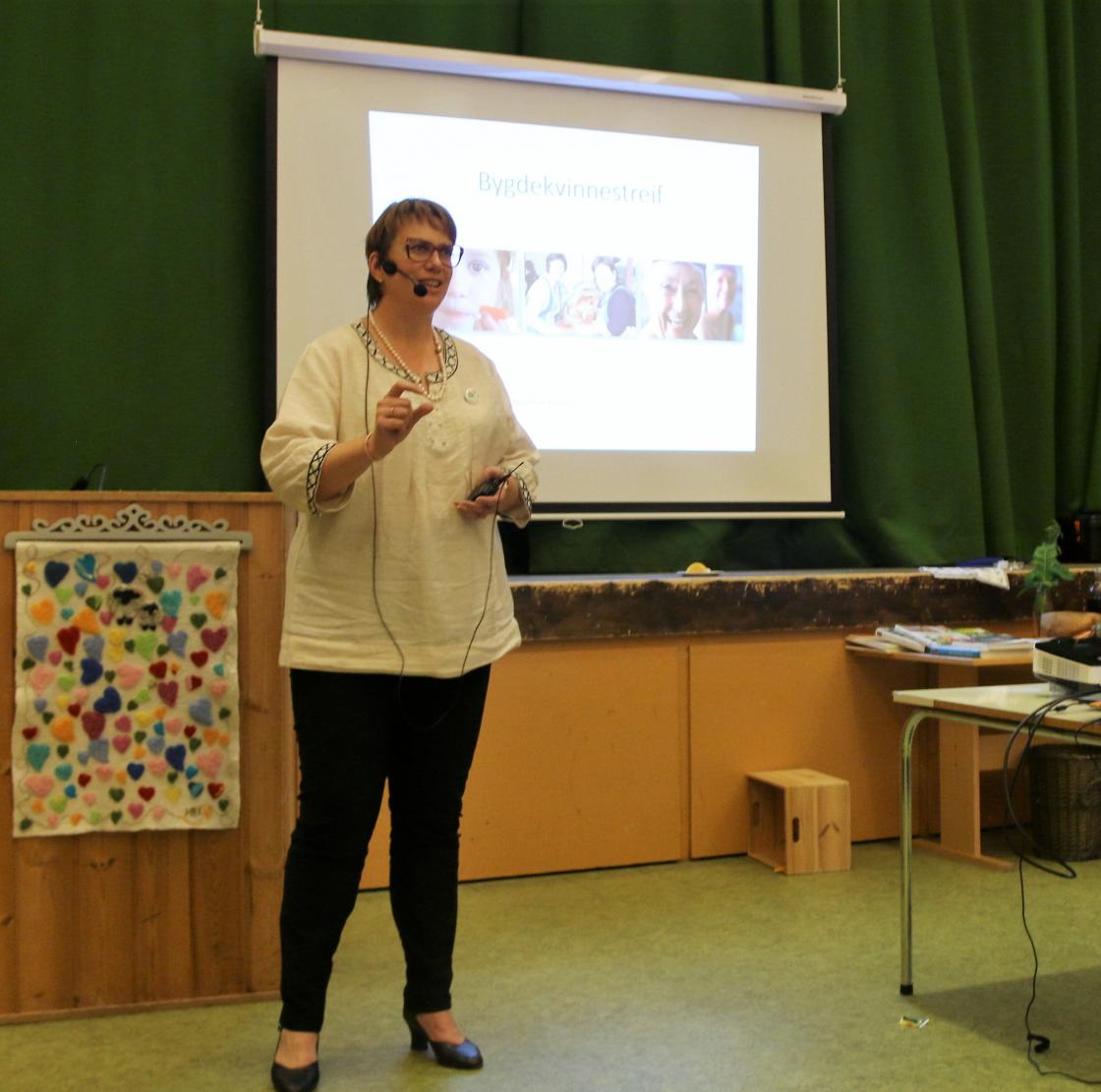 Leder Ellen Krageberg ga oss godt innblikk i organisasjonsarbeidet. Foto: Bjørg Strømme.