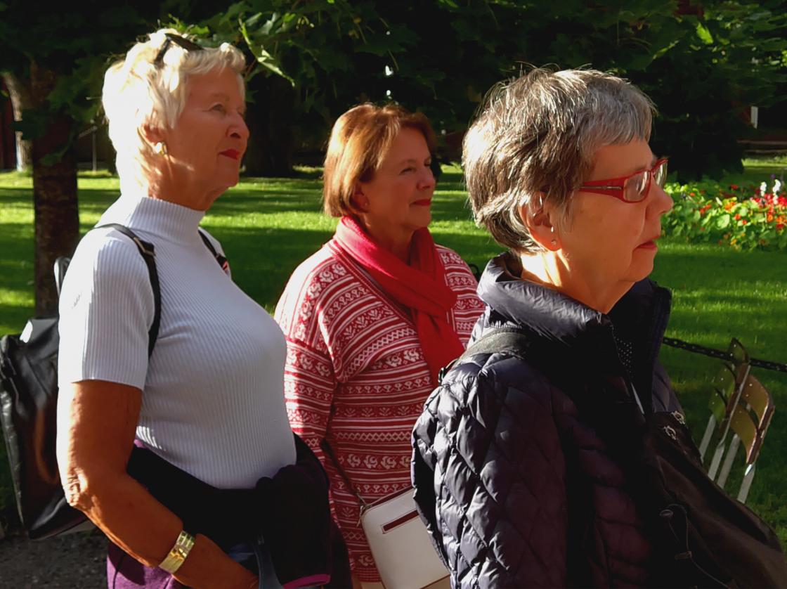 Interesserte bygdekvinner.
