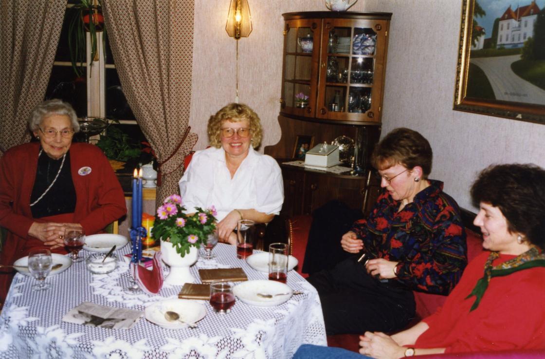 Bergljot Rustad, Solfrid Enerhaugen, Turid Næss og ?