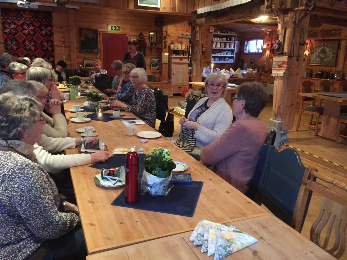 Bilder frå medlemsmøte i Peraløo 3 april 2017