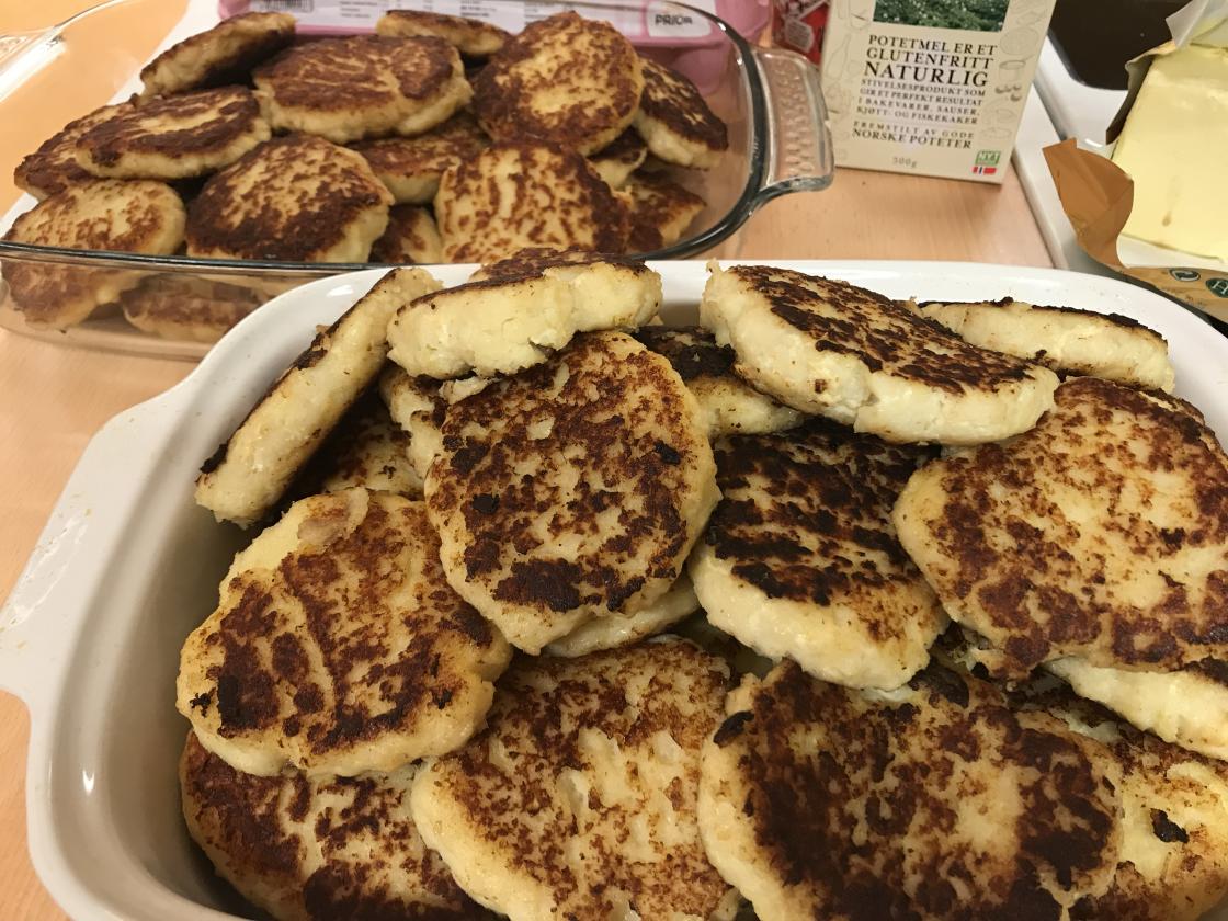 Sluttresultatet ble kjempegode fiskekaker, fiskeball og blandaball