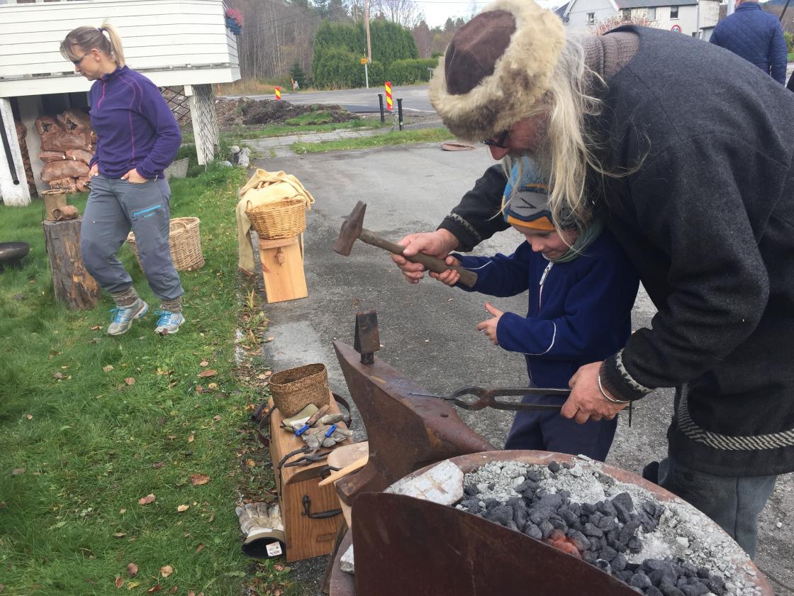 Det var stas å være med Edvard viking i &amp;quot;smia&amp;quot;