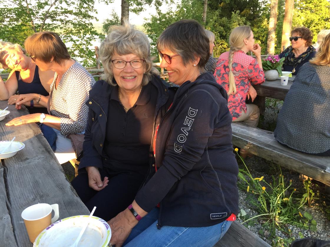 Medlemmer av Kråkstad Bygdekvinnelag