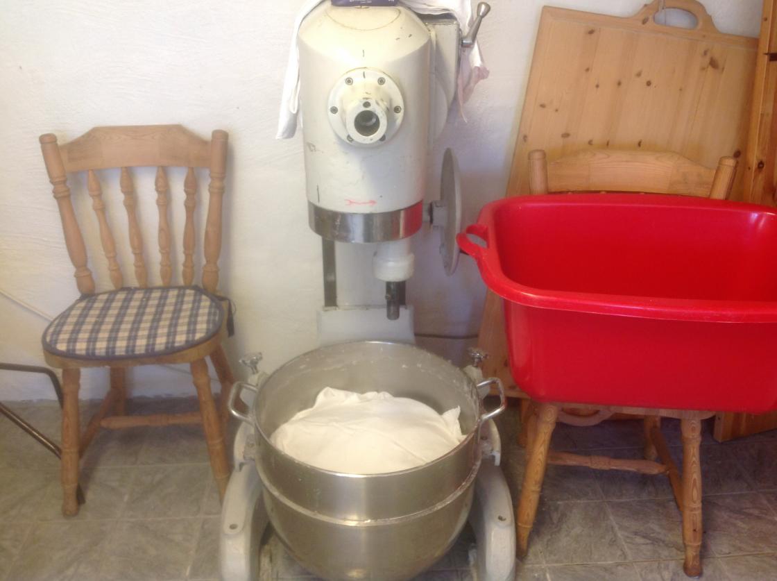 Eltemaskin gjør den tyngste jobben