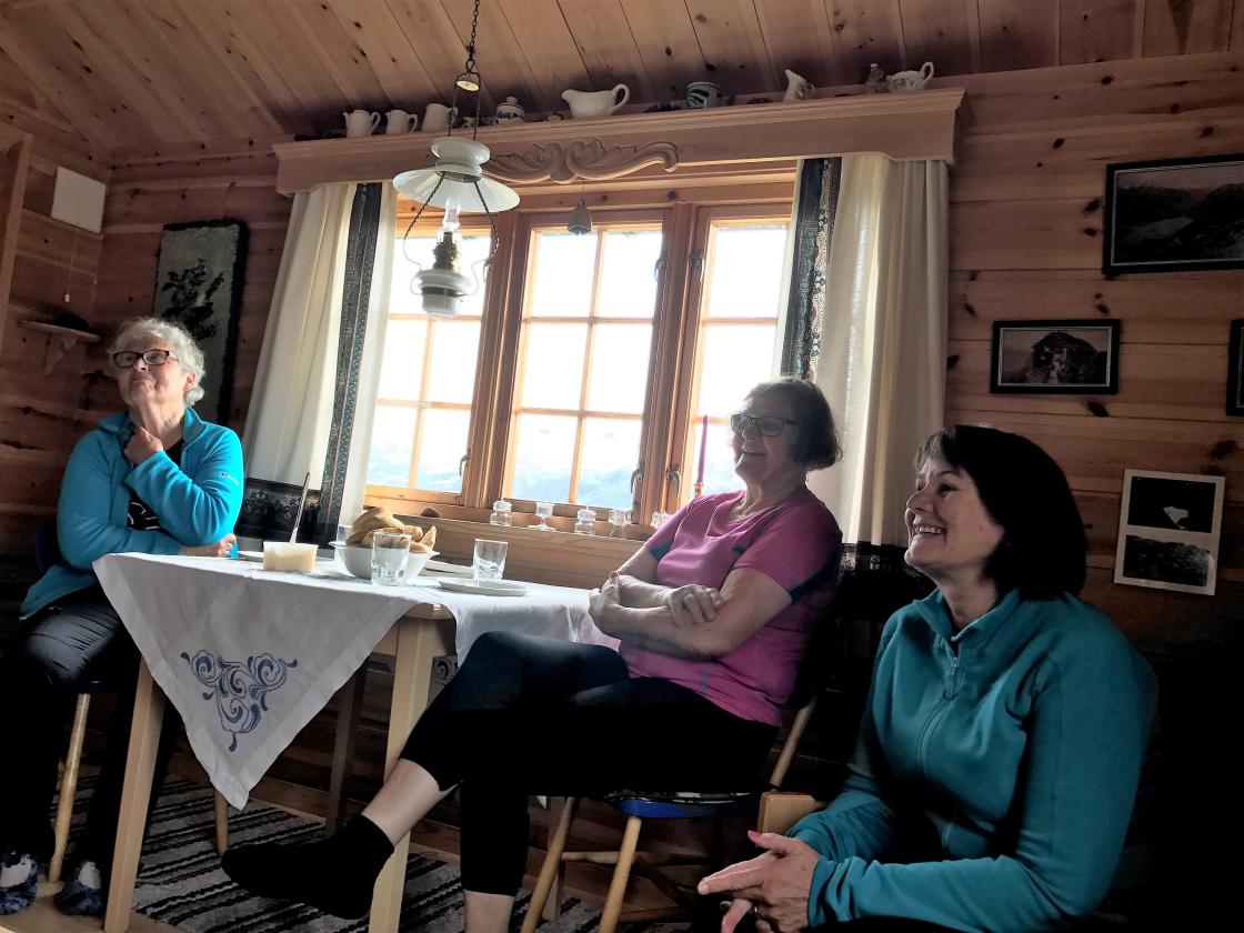 Kjekke damer med godt humør.