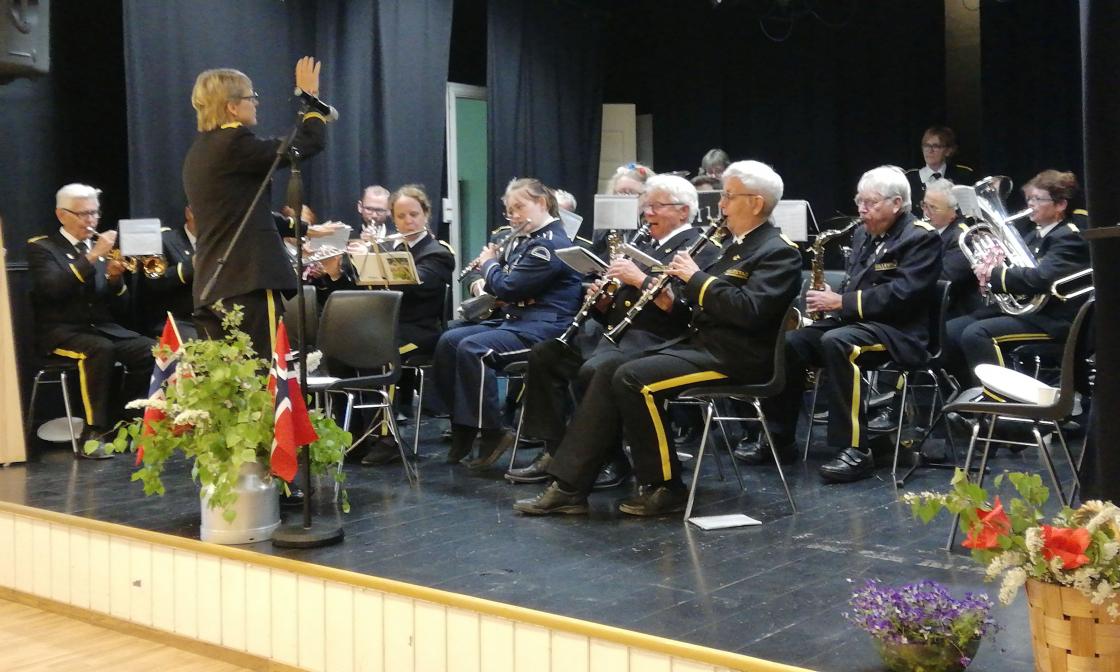 Hillestad Promenadeorkester skuffer ikke!