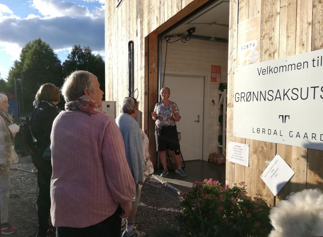 Nylig åpnet grønnsakutsalget på Lørdal Gaard