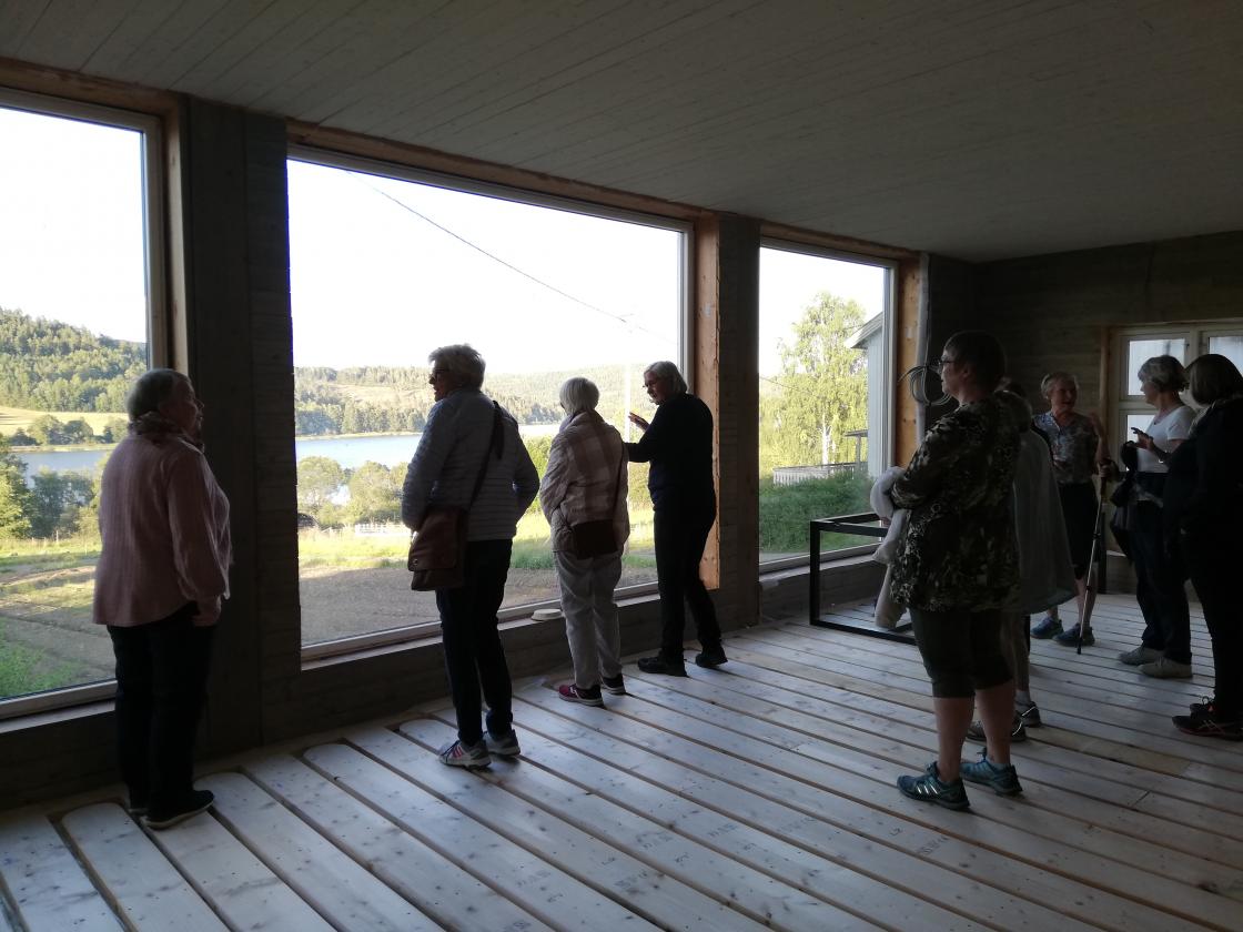 Ikke noe å si om utsikten mot Hillestadvannet.