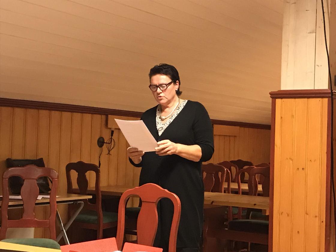 Avtroppande leiar, Mette Marie Døving .