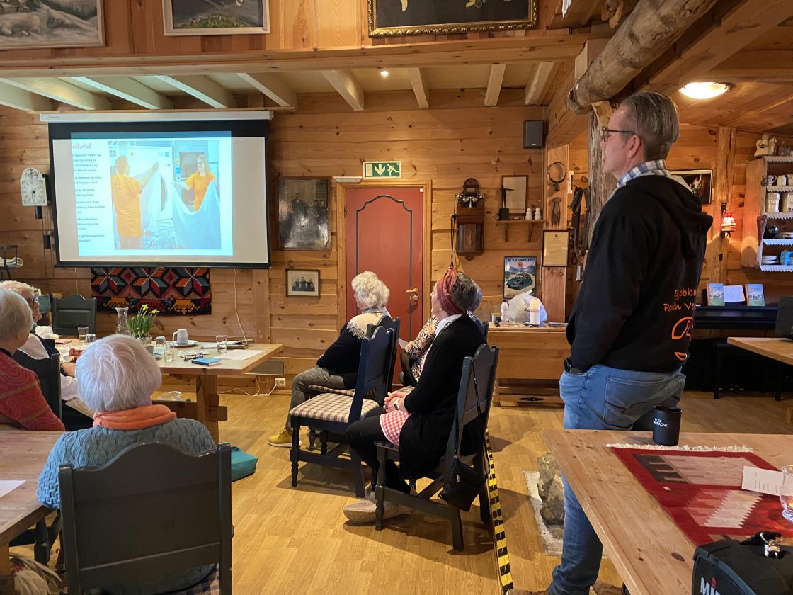 Frode Helland fortalte oss om Polden verkstad.