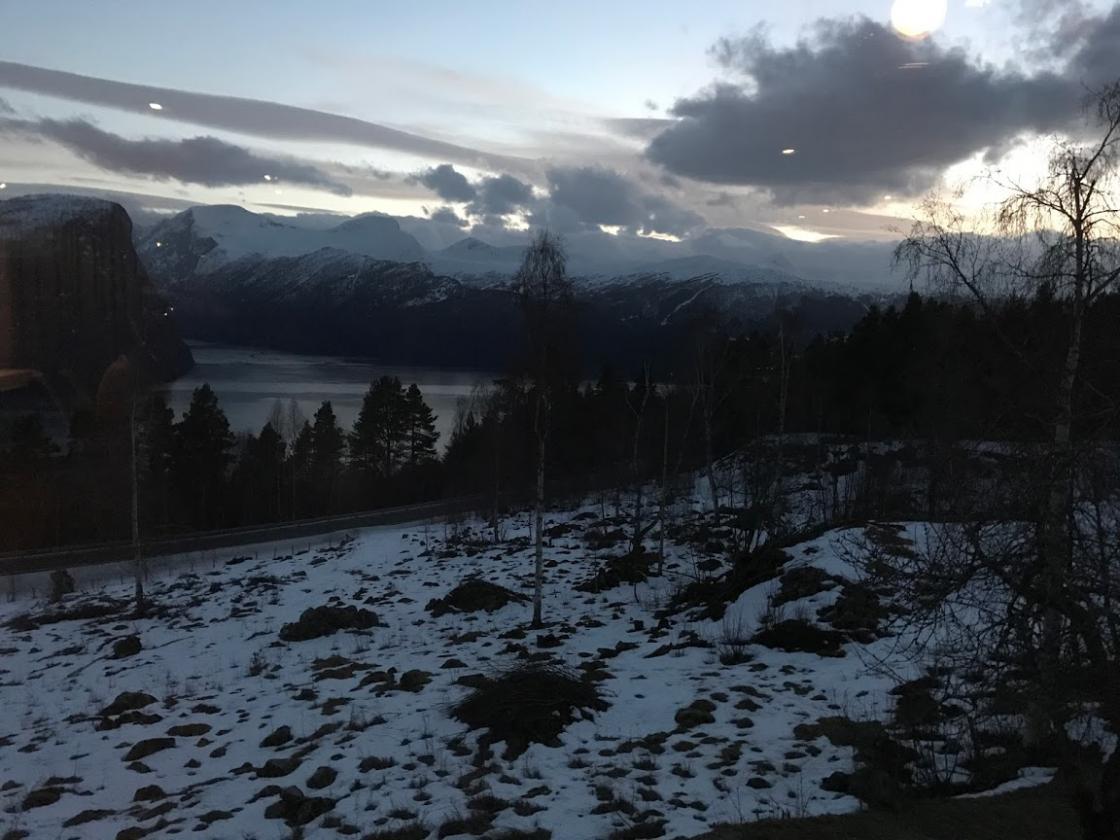 Utsikta er flott, dette er tatt seint på ettermiddagen.