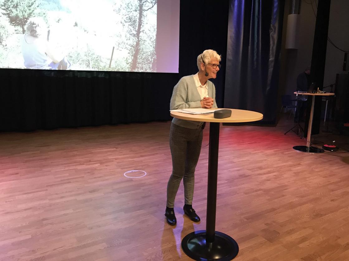 Marie Aaslie organisasjonkonsulent i Nbk, rosa alle lokallaga for innsats i lokalmiljøet.