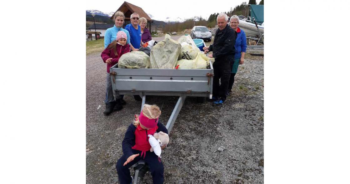 Både små og store deltok