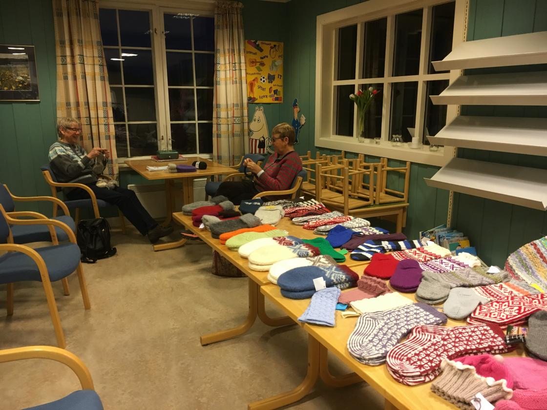 Uvdalsstugu sitt rike utvalg av strikkavarer