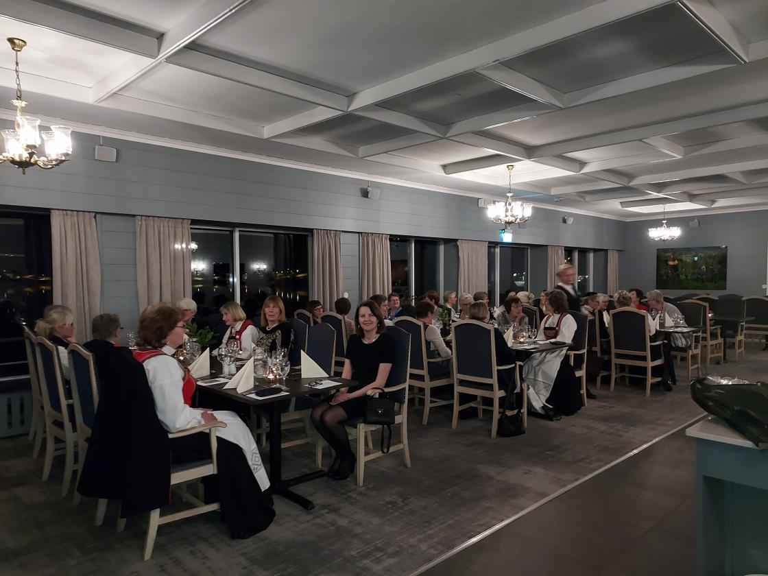 Klare for middag - Foto Silje Pedersen