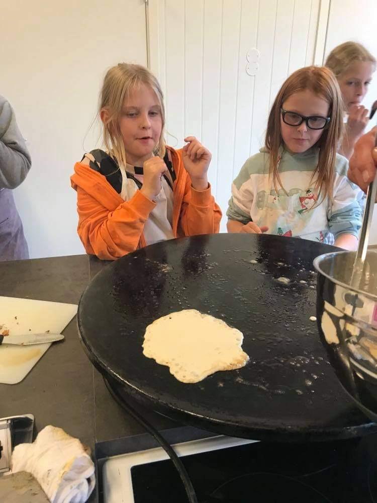 Mjølkkaku på takka