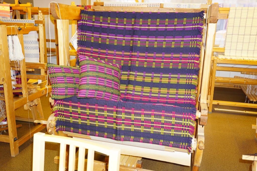 Vevstua 40 år - nydelige farger!