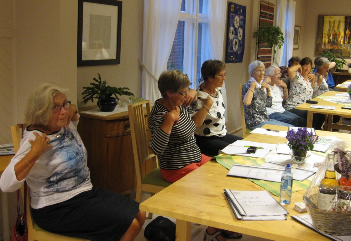 ... og alle er med på øvelsene