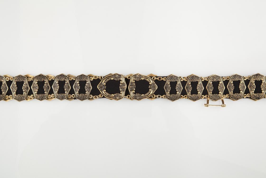 Sølvbelte med beltespenne til Løkendrakten