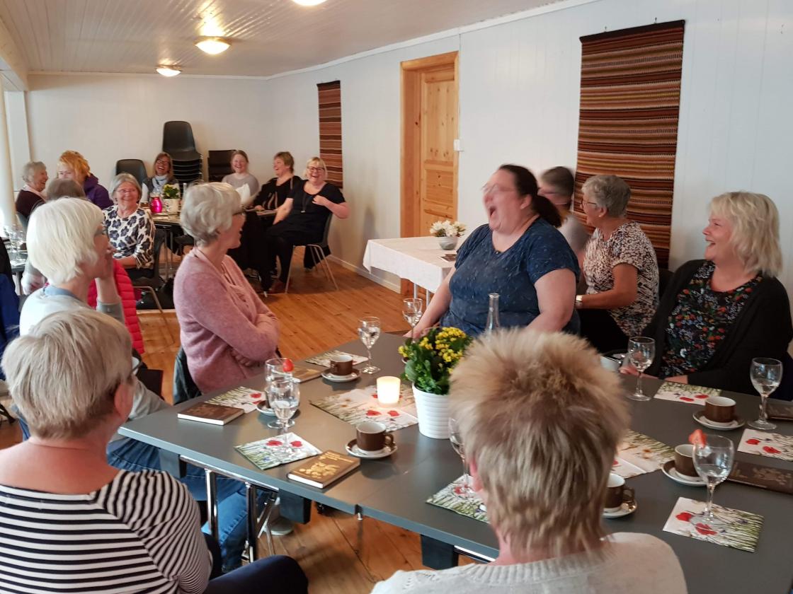 Stemninga på topp - ler så me rista og kjem heilt ut av fokus  foto: Liv Marion S.Grønås