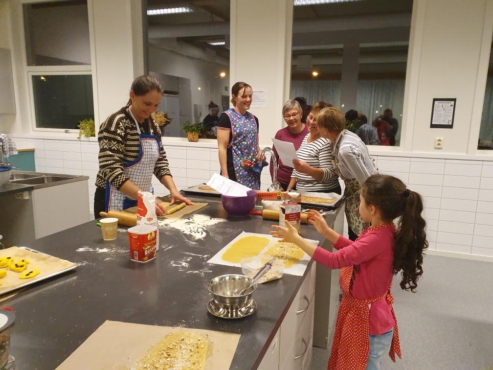 Fra julebaktskvelden i Vik Bygdekvinnelag i desember 2019