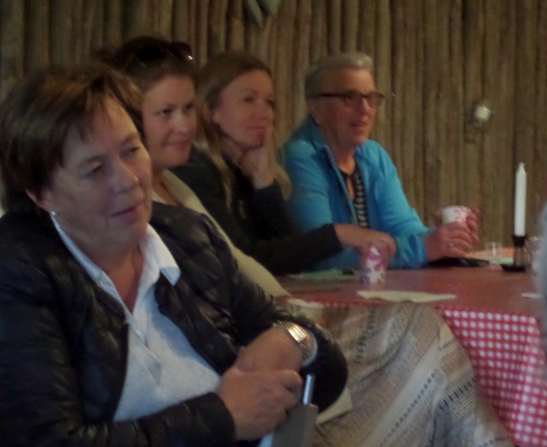 Ved veggen av &amp;quot;hesjestaur&amp;quot;.