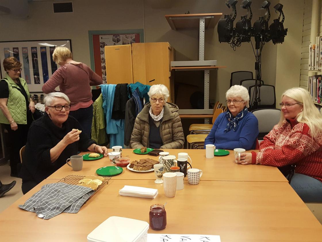 Det var tid til en kaffe og noe godt å bite i!