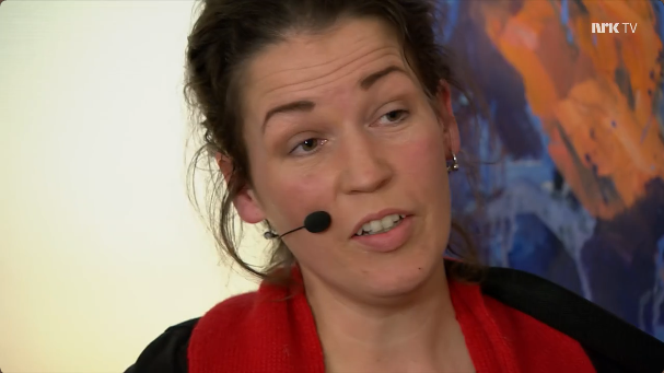 Ingvild med sin fine stemme og gitarspill