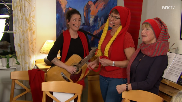 Langlue-nissekonene synger &amp;quot;Vårres Jul&amp;quot;