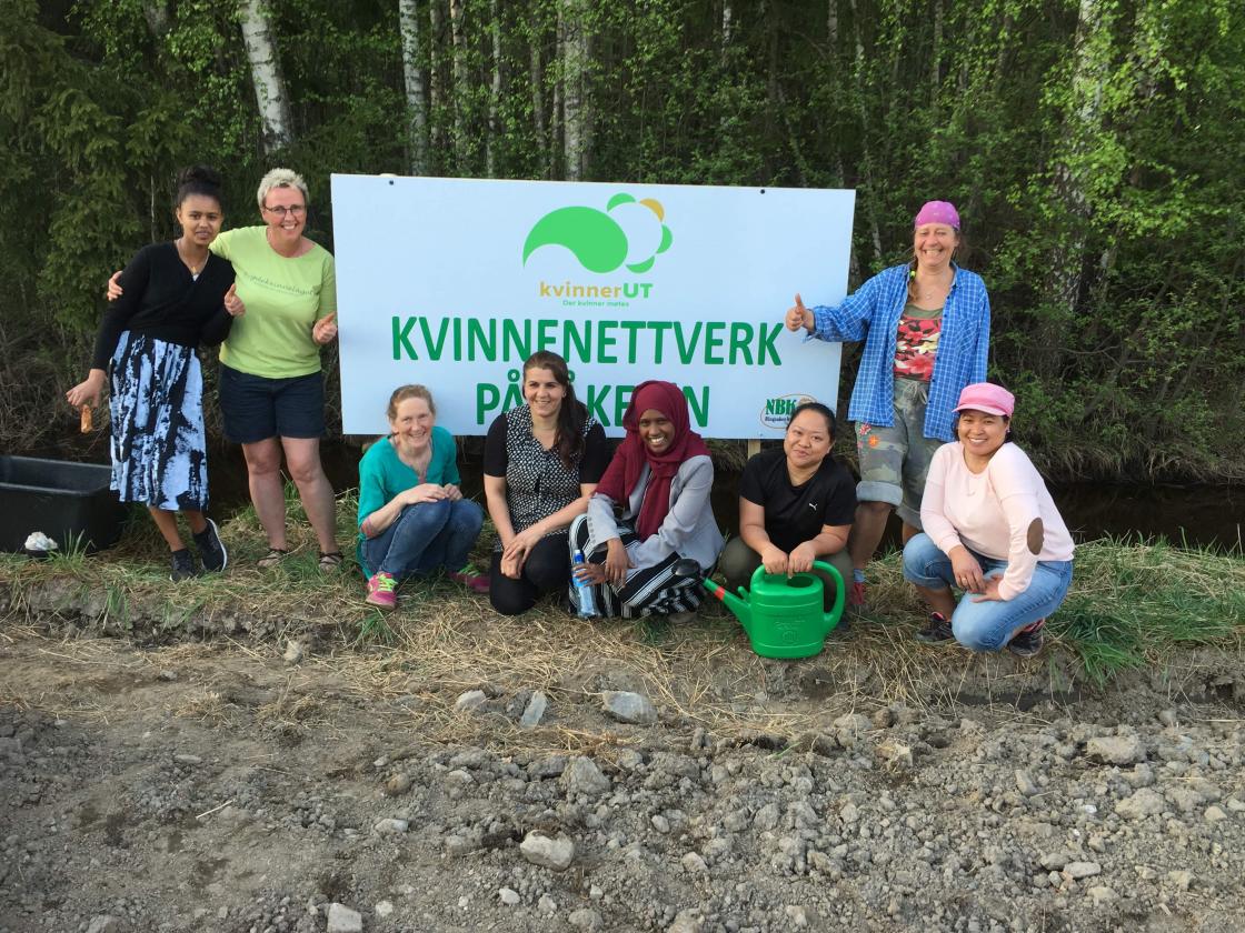 Flott skilt som forteller hvem vi er!