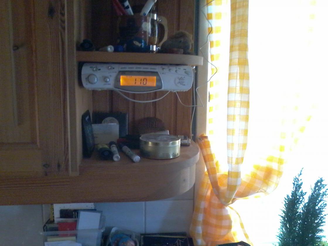 Steigen. Tone Heggen Eriksen. Hører på kommunestyremøte om skolenedlegging.