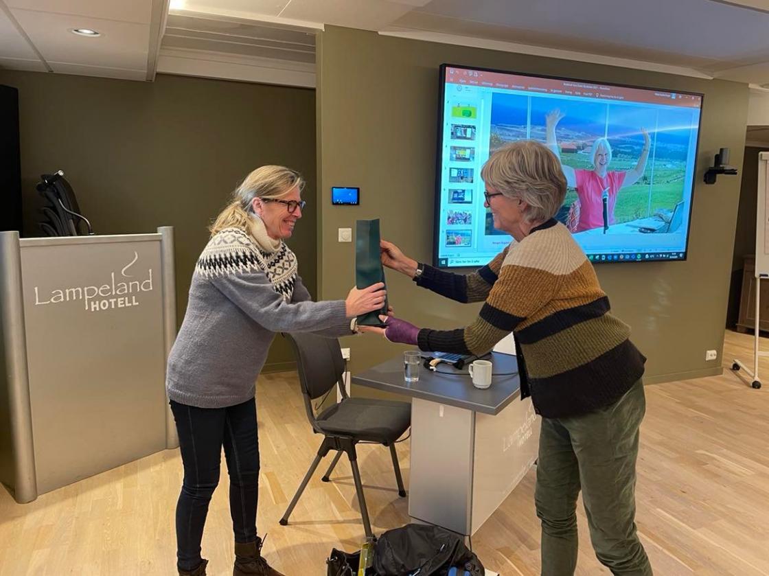 Takk til Cesilie Aurbakken for Zoom info.