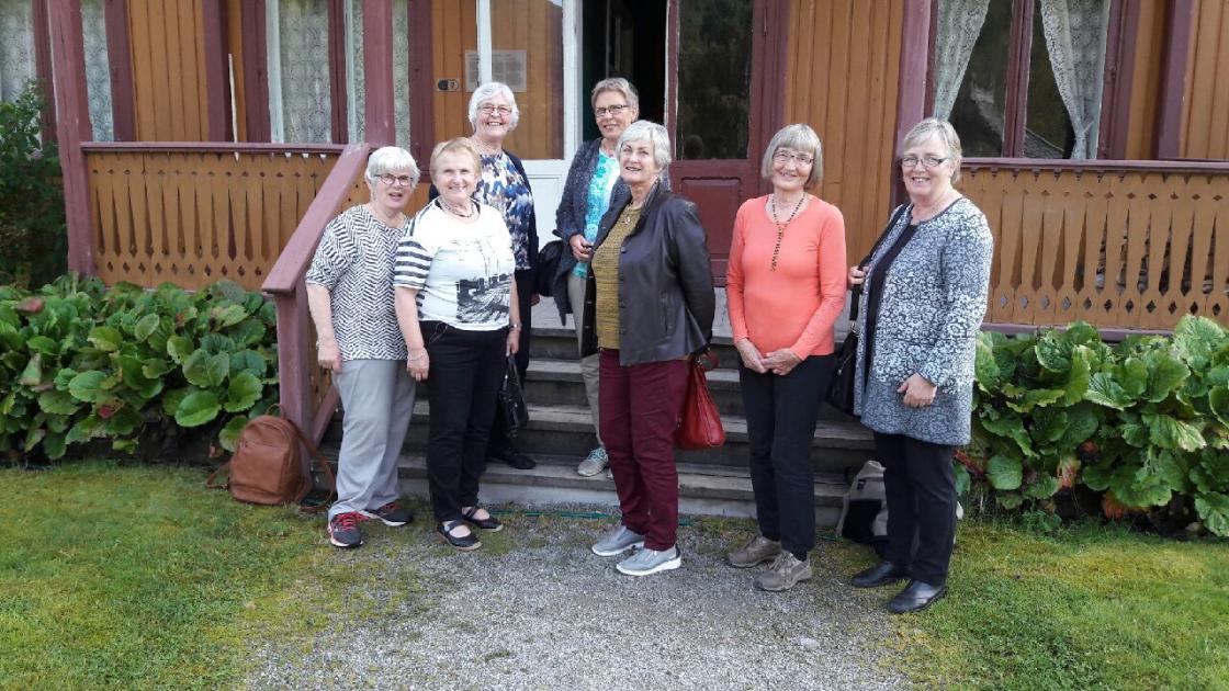 Denne gjengen kosa seg på turen til Sogn Folkemuseum