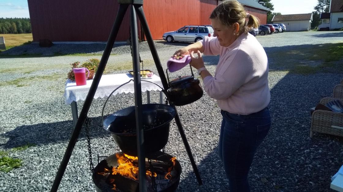 I suppe må det også til vann
