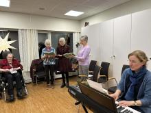 Vesla, Vigdis og May med fin julesong!