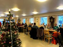 Fullt rundt borda.